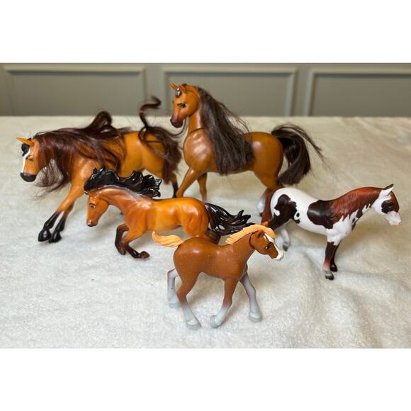 Lot of 5 DreamWorks Spirit Horses Action Figures, 2  Breyer Collectibles - Picture 3 of 13